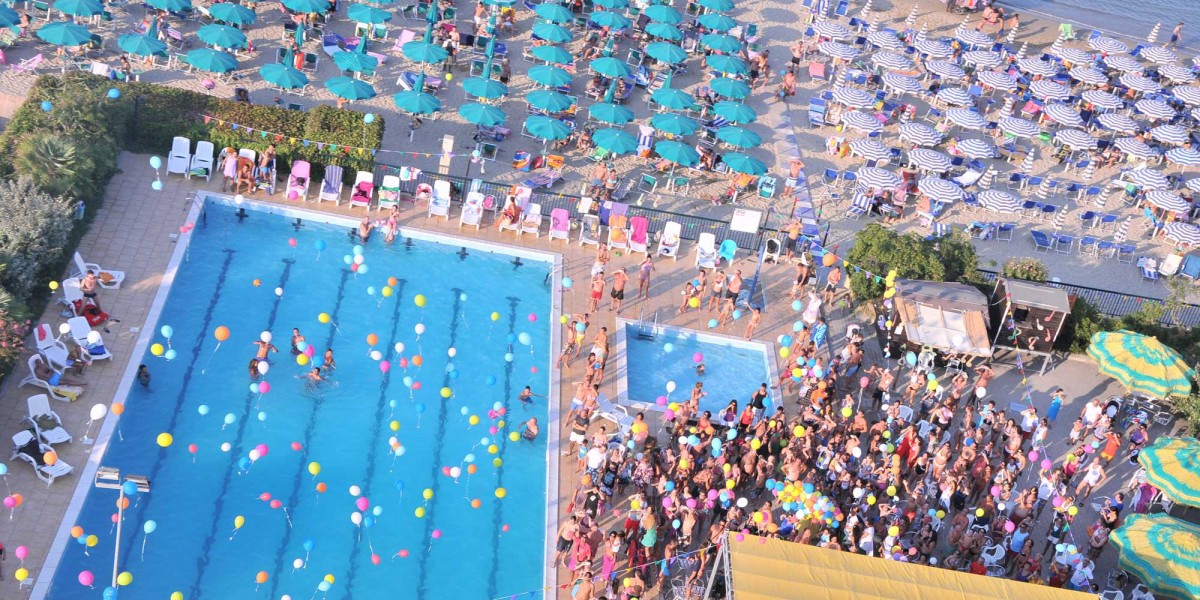 Piscina Grand Hotel Montesilvano